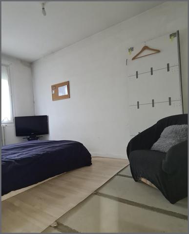 Maison à BRESSUIRE, 79300 - 8 pièces 95m²