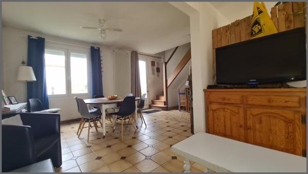 Maison à BRESSUIRE, 79300 - 8 pièces 95m²