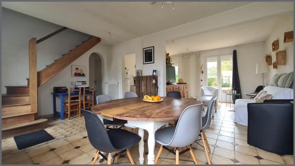 Maison à BRESSUIRE, 79300 - 8 pièces 95m²