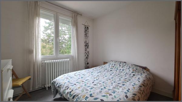 Maison à BRESSUIRE, 79300 - 8 pièces 95m²