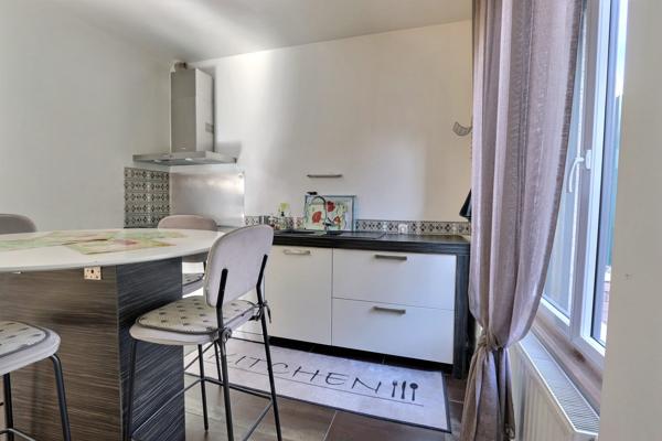 EXCLUSIVITE CLERMONT-FERRAND, limite DURTOL , belle villa des années 50
