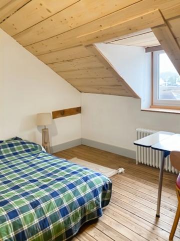 Maison rénovée à vendre 7 pièces MONTLUCON (03) sur terrain clos de 824 m2