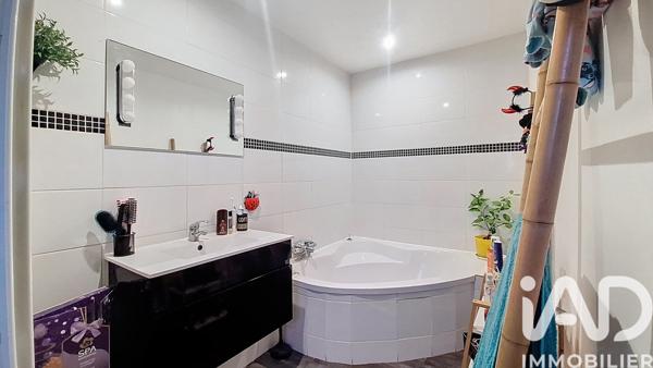 Maison à vendre 5 pièces 95 m² Saint-Aubin-lès-Elbeuf