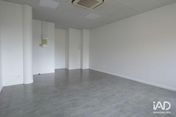 Location local d’activité 27 m² Bailly-Romainvilliers