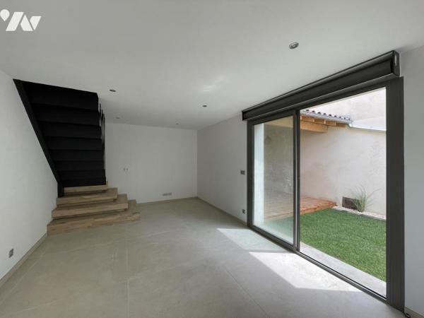 BELLE MAISON DE VILLE  RENOVEE GARAGE ET JARDINET 60 M2 ENVIRON