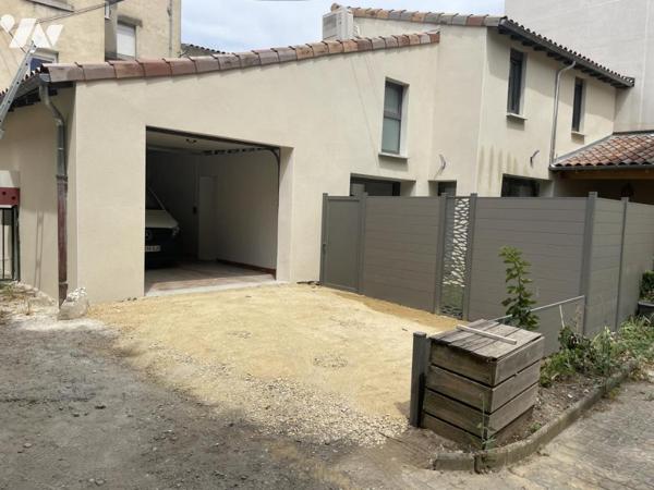 BELLE MAISON DE VILLE  RENOVEE GARAGE ET JARDINET 60 M2 ENVIRON