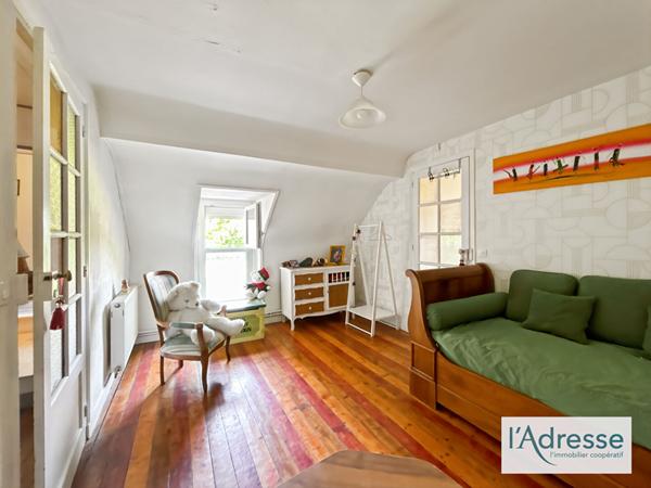 Maison 8 pièce(s) 190 m2