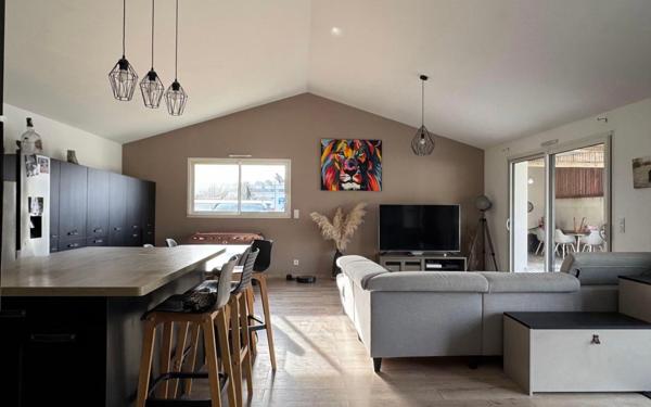 Maison à vendre    4 pièces •  Rochefort