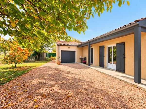 Mâcon Nord à Saint-Martin-Belle-Roche – Maison de plain-pied avec piscine et jardin sans vis-à-vis
