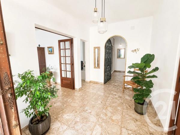 Appartement à vendre  3 pièces - 96 m 2   MARTIGUES  - 13