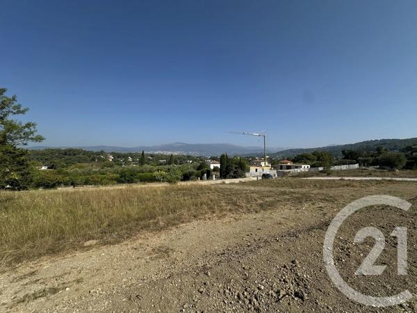 Terrain à vendre  1860 m 2   MOUGINS  - 06