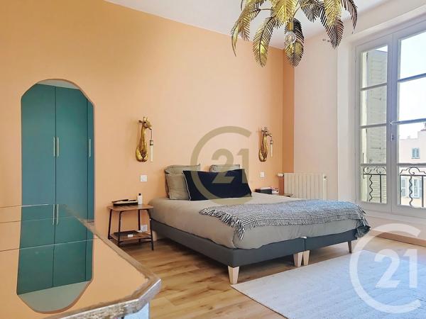 Maison à vendre  10 pièces - 308,89 m 2   DRAGUIGNAN  - 83