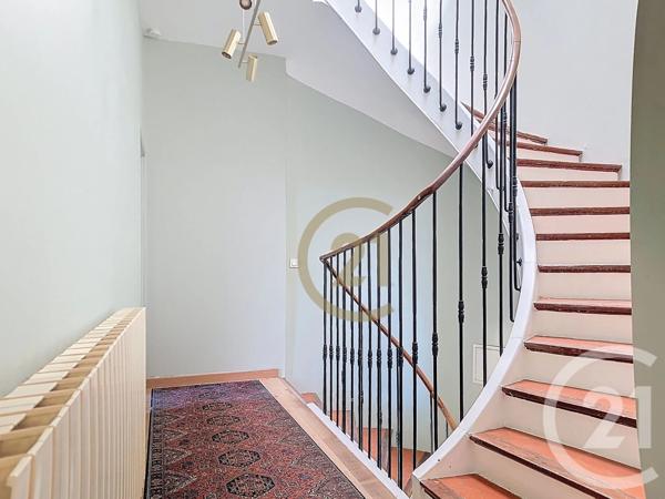 Maison à vendre  10 pièces - 308,89 m 2   DRAGUIGNAN  - 83