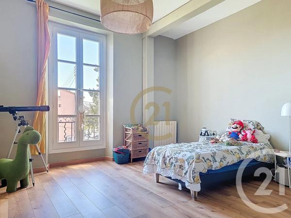 Maison à vendre  10 pièces - 308,89 m 2   DRAGUIGNAN  - 83