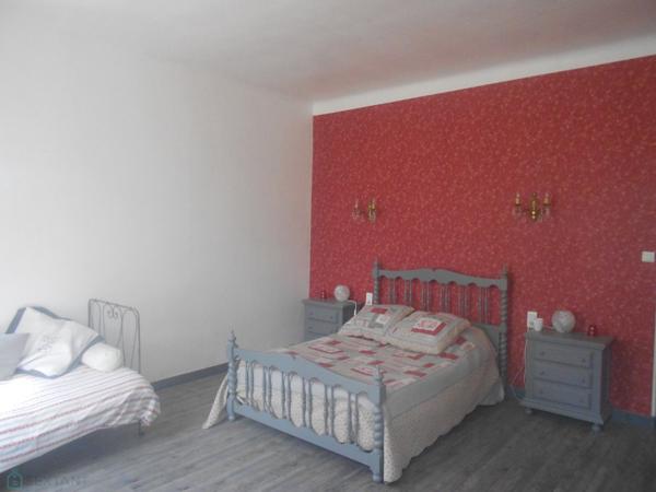 Domaine viticole, gîte, chambres d'hôtes, salle évenementielle, 119 ha boisés