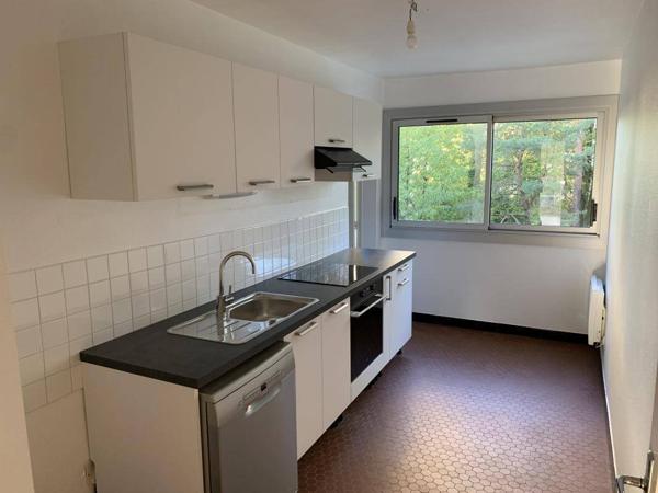 Appartement 4 pièces                                        - 44100 Nantes Réf : 11927