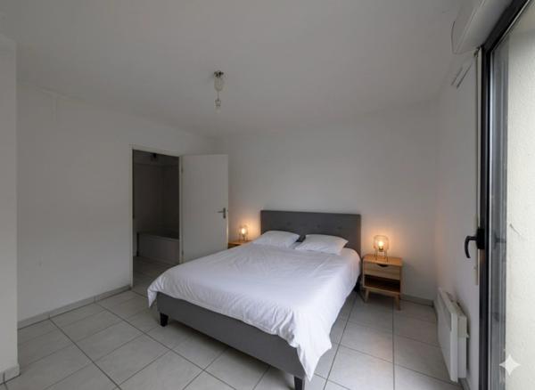 Appartement à vendre 2 pièces, 50m2, au RDC avec jardin à MERIGNAC (33) Le Jard.