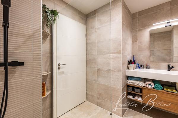 Bordeaux (33800) APT T3/61 m² de 2021 avec Terrasse de 40m² avec place de parking en sous-sol