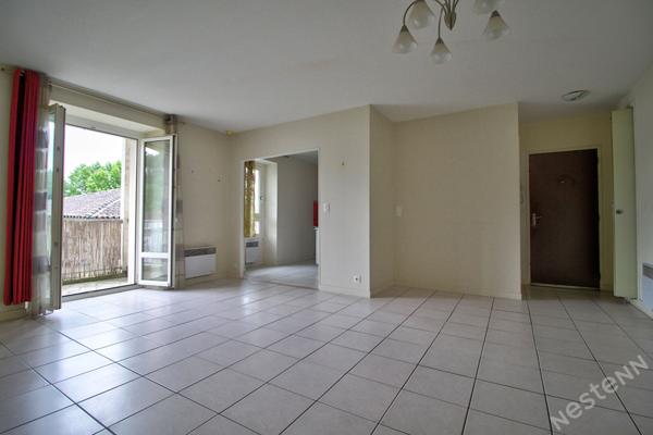 Appartement T3 idéalement situé. Balcon, ascenseur, cave et belle luminosité