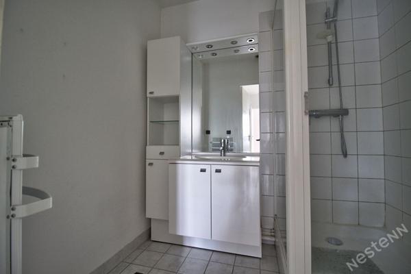 Appartement T3 idéalement situé. Balcon, ascenseur, cave et belle luminosité