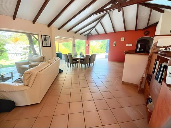 Rare Villa Familiale 4 Ch + Bungalow à 500m mer à vendre (971),Sainte-Anne Monmain