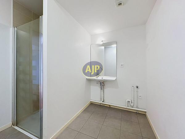 Appartement à vendre Nantes - 3 pièces, 74m² avec 2 chambre(s) à 257 250€ - AJP Immobilier Nantes Jouzel