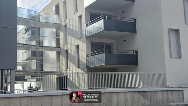 Appartement  T2 Challes Les Eaux  43 m2 avec garage