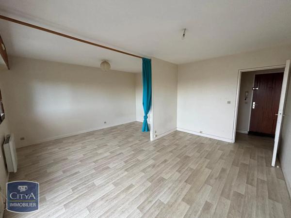 Appartement à louer 1 pièce 39.5m² Châteauroux (36000)