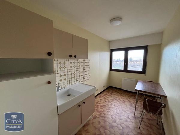 Appartement à louer 1 pièce 39.5m² Châteauroux (36000)