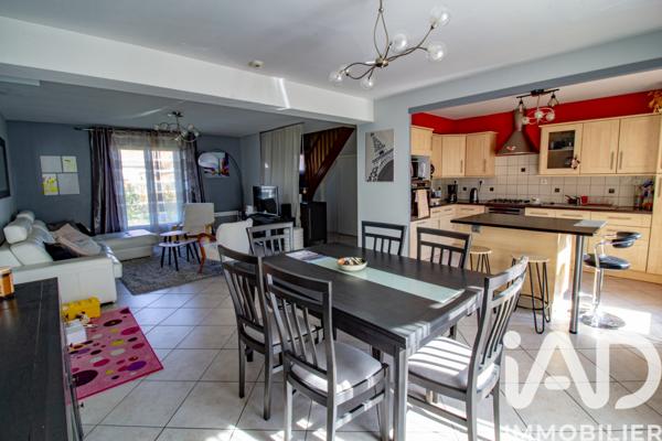 Maison à vendre 7 pièces 140 m² Villemandeur