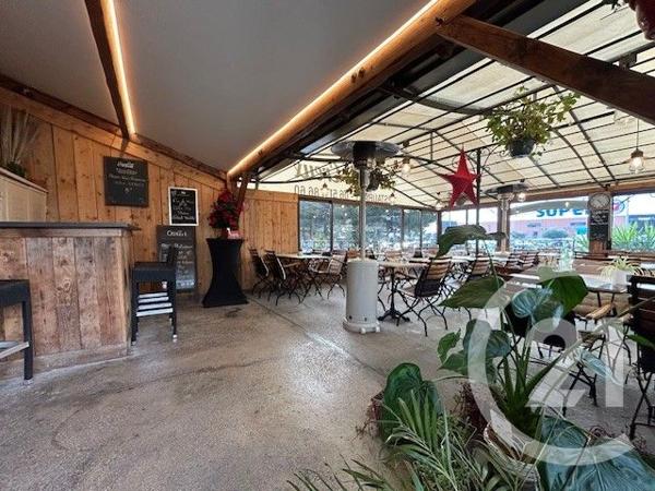 à vendre  161 m2 LA FARE LES OLIVIERS - 13