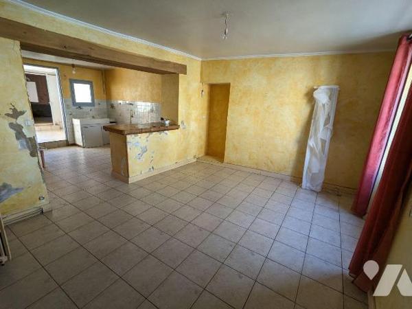 Maison à Vendre à Nogent-le-Rotrou (28400) en Eure-et-Loir (28)

Charmante maison à rénover d...
