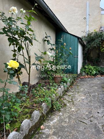 Maison à FRESNAY-SUR-SARTHE, 72130 - 5 pièces 85m²