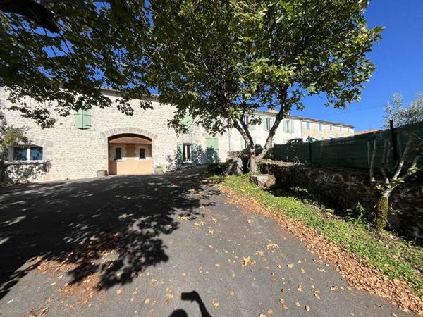 Maison à louer |  Pranzac |  6 pièces | 99 m²