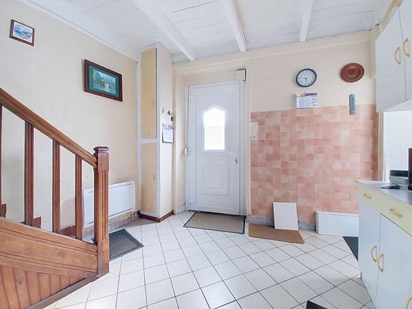Plouha , Maison en pierre en plein centre-ville, 3 chambres et petit jardin