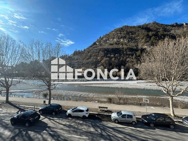 Location Studio 23.2 m² - 10 AVENUE DEMONTZEY Digne-les-bains 04000