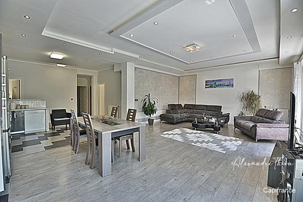 Maison à vendre 12 pièces SAINT DENIS LES BOURG (01)