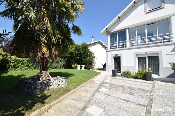 Maison à vendre 12 pièces SAINT DENIS LES BOURG (01)