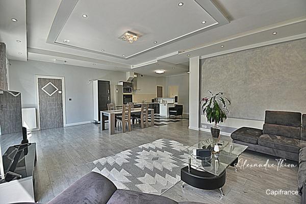 Maison à vendre 12 pièces SAINT DENIS LES BOURG (01)