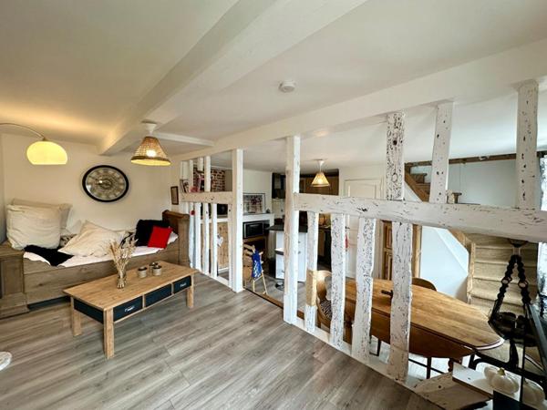 Ensemble de 3 maisons de ville  à pont L'Evêque