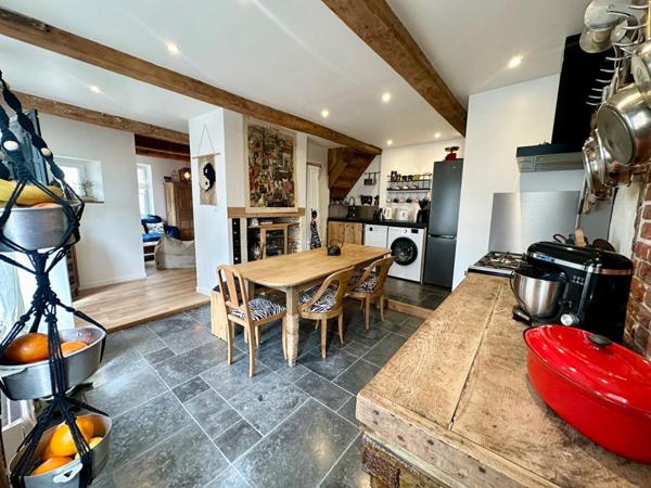 Ensemble de 3 maisons de ville  à pont L'Evêque