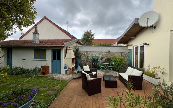 Maison à vendre    3 pièces • 80 m2 Ferrières-en-Brie