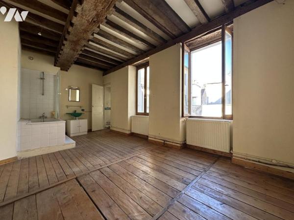 Appartement T4 hyper centre-ville de Beaune 
