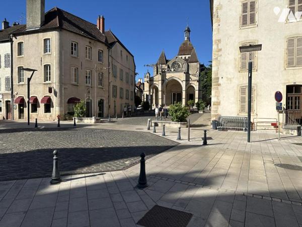 Appartement T4 hyper centre-ville de Beaune 