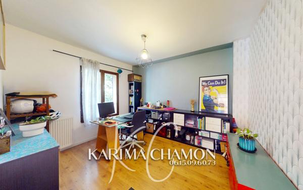 Maison
         5 pièces
        - 95 m² 499 000 € *