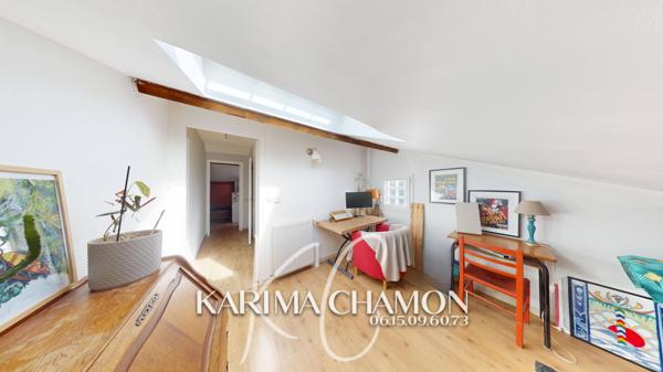 Maison
         5 pièces
        - 95 m² 499 000 € *