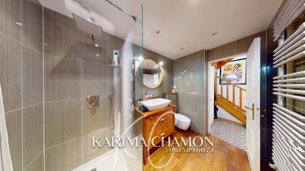 Maison
         5 pièces
        - 95 m² 499 000 € *