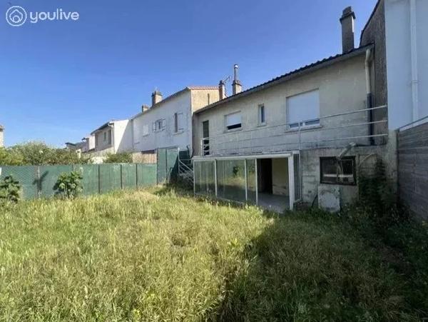 Maison de ville à rénover, fort potentiel – Royan Centre
