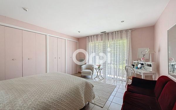 Maison à vendre    5 pièces •  Elne