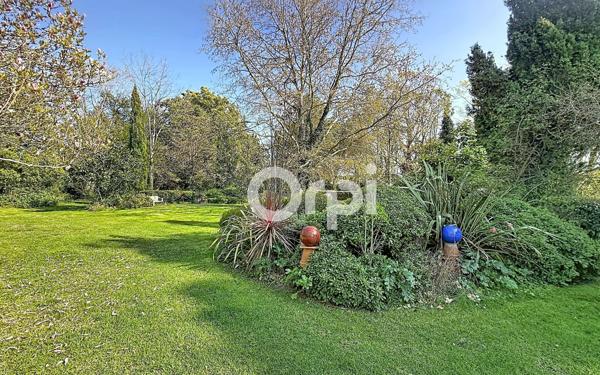 Maison à vendre    5 pièces •  Elne